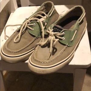 Speedy top side shoes